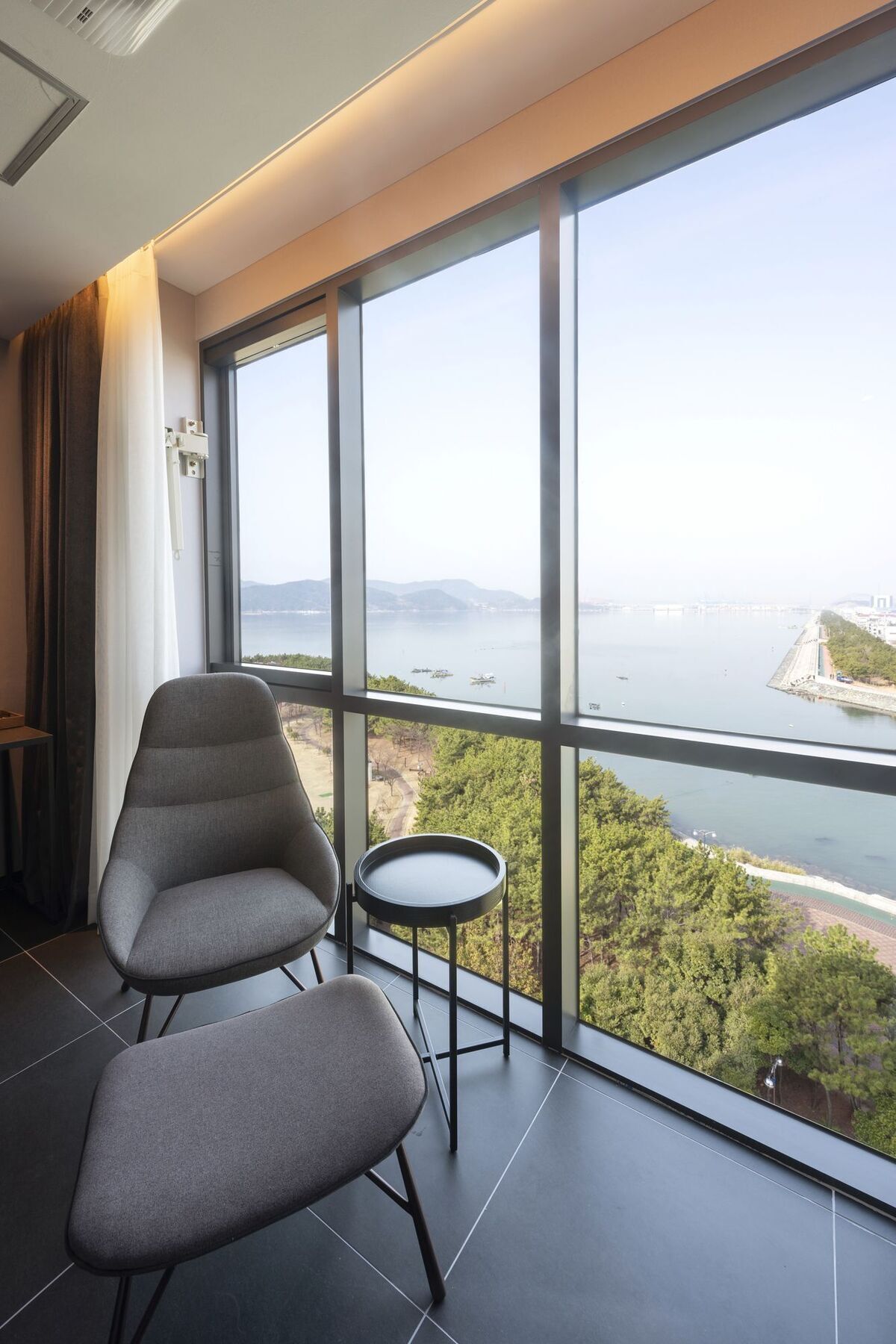Brown-Dot Hotel Shinho Пусан Екстериор снимка