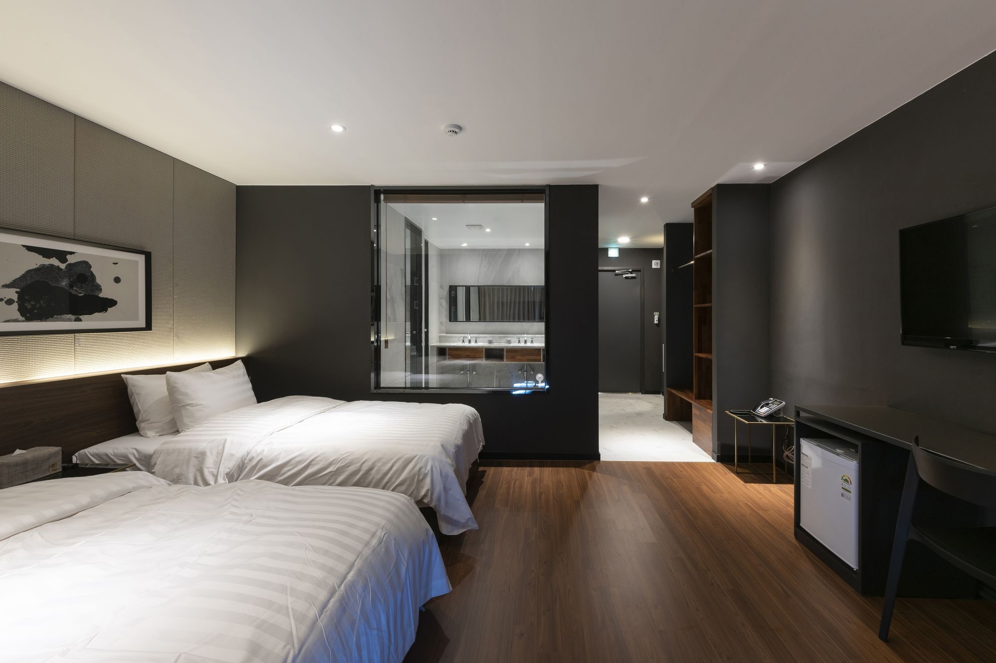 Brown-Dot Hotel Shinho Пусан Екстериор снимка