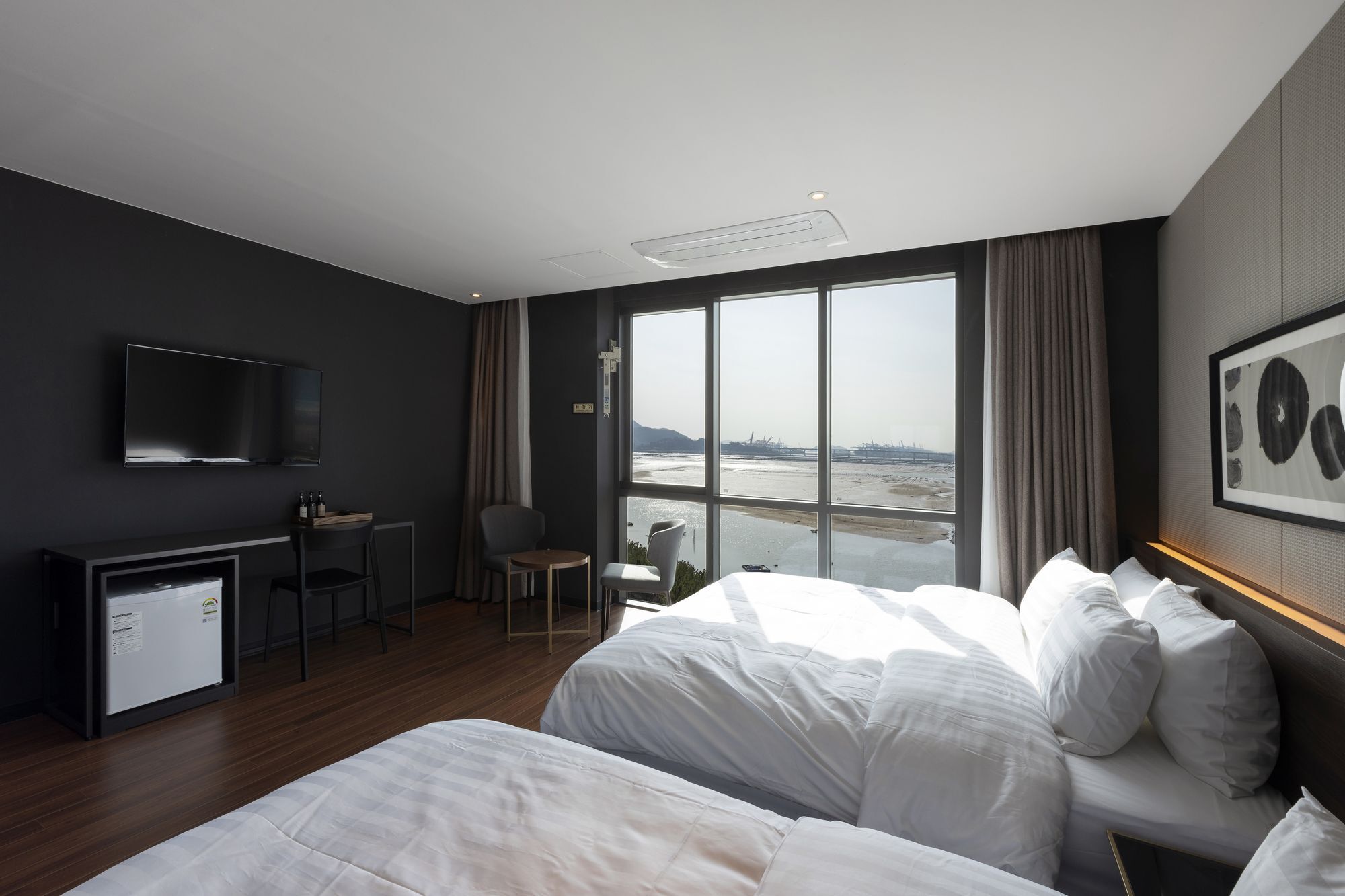 Brown-Dot Hotel Shinho Пусан Екстериор снимка