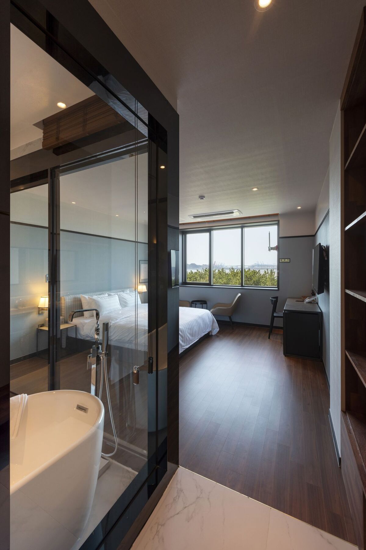 Brown-Dot Hotel Shinho Пусан Екстериор снимка