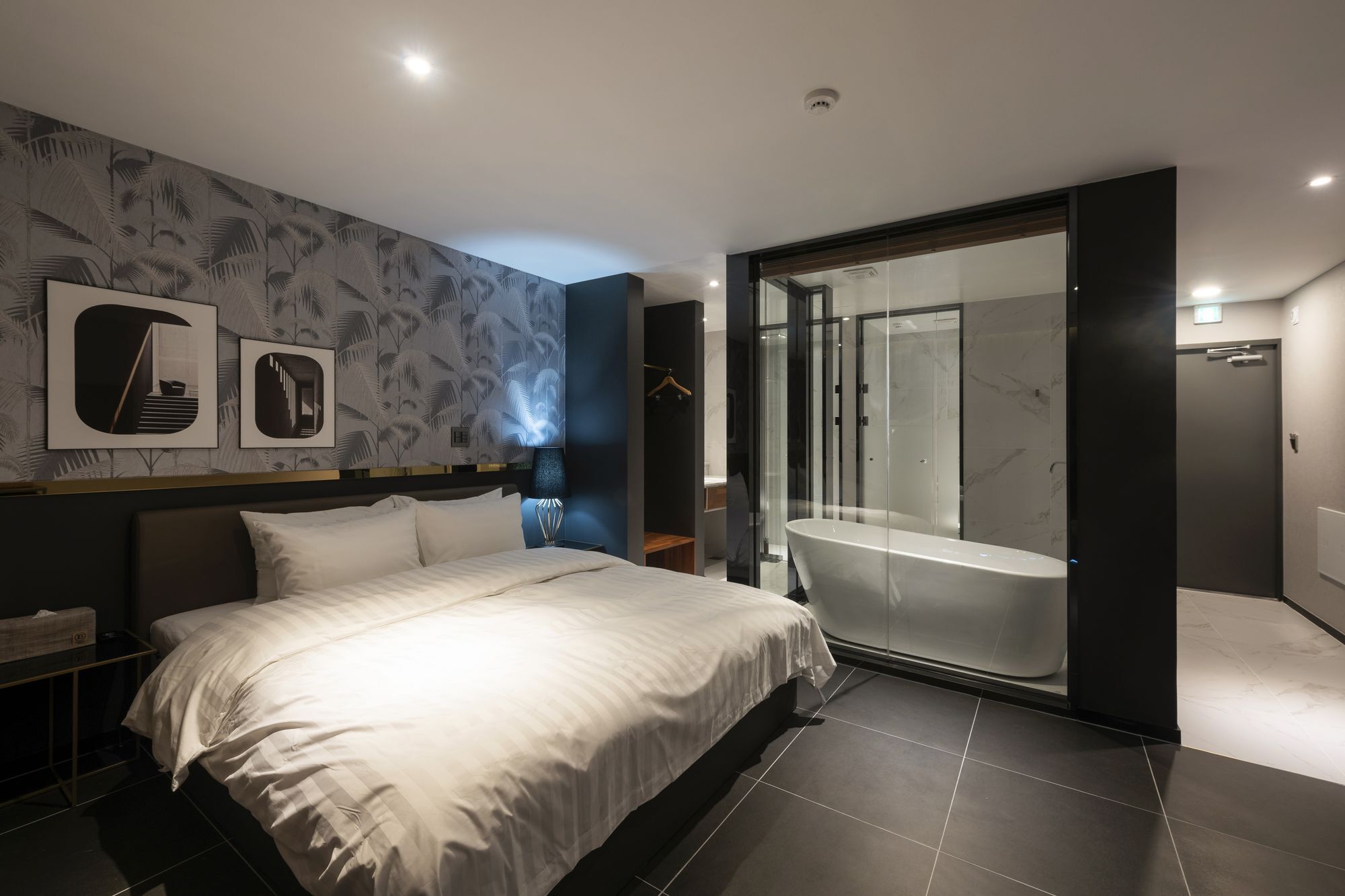 Brown-Dot Hotel Shinho Пусан Екстериор снимка