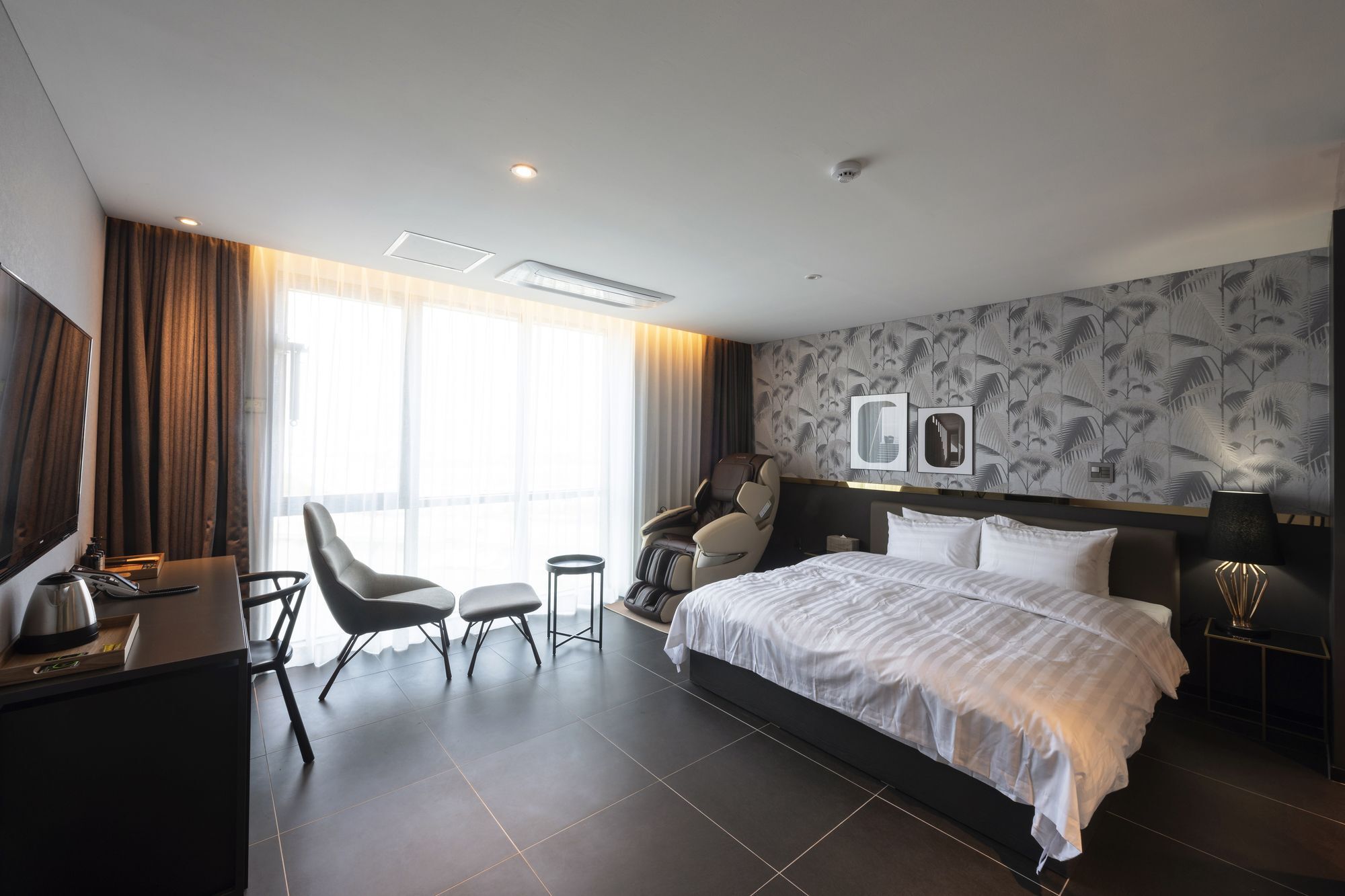 Brown-Dot Hotel Shinho Пусан Екстериор снимка