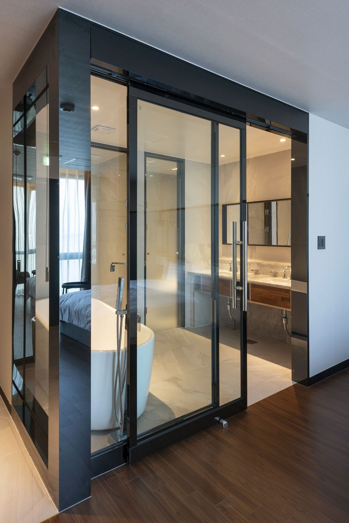 Brown-Dot Hotel Shinho Пусан Екстериор снимка